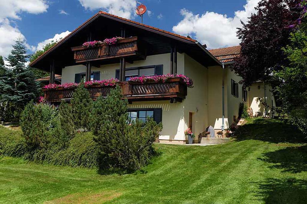 Ferienwohnung Im Landhaus Am Nationalpark Ludwigsthal Exteriér fotografie